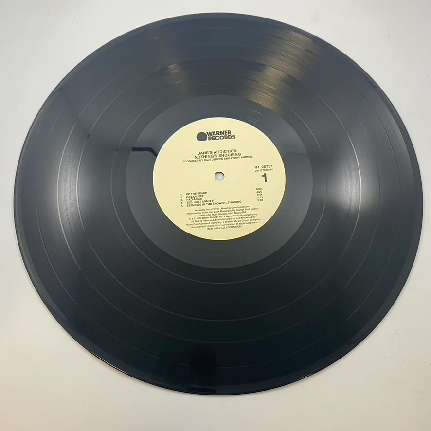 Jane's Addiction – Nothing's Shocking LP USED Vinyl VG+/VG+ - Image 4