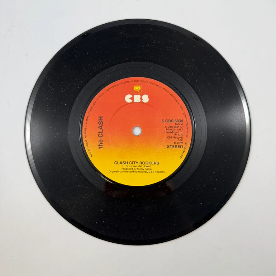 The Clash – Clash City Rockers 7" USED Vinyl VG++/VG+ - Image 3