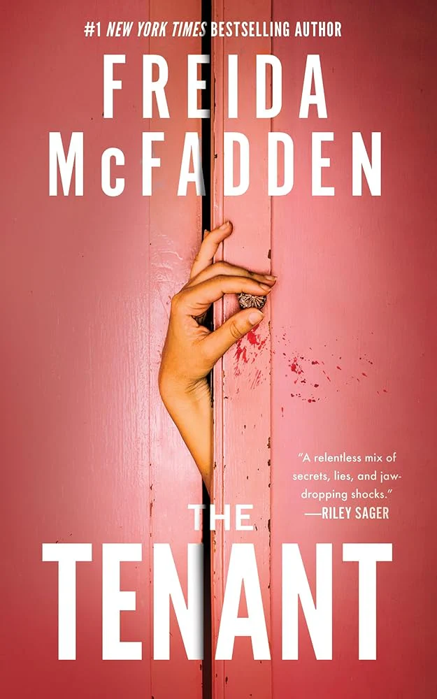 The Tenant by Freida McFadden - Paperback