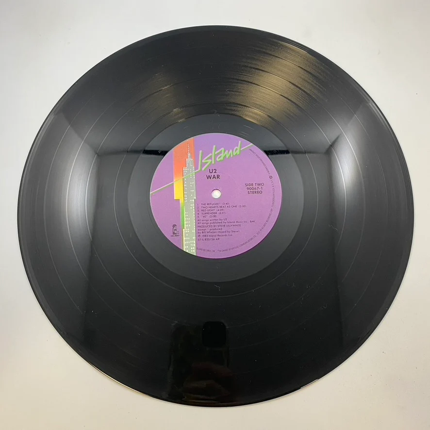 U2 – War LP USED Vinyl VG+/VG+ - Image 4